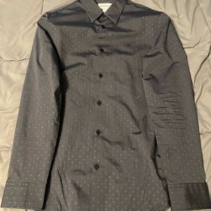 Long sleeve dress shirt